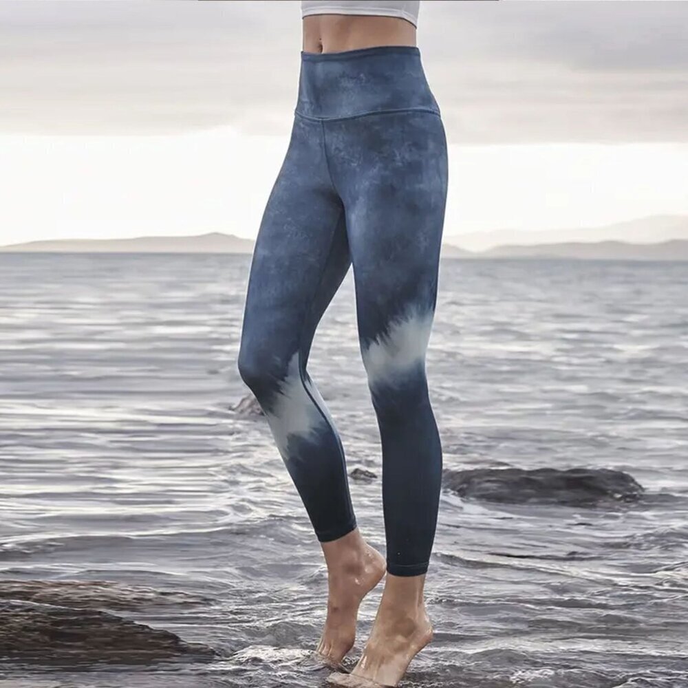 ATHLETA‎ Elation Watercolor Stripe 7/8 Tight XS Size